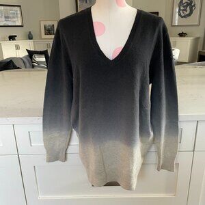 Lord & Taylor Cashmere LS V Neck Ombre 100% Cashmere Sweater Grey Cream XS NWOT